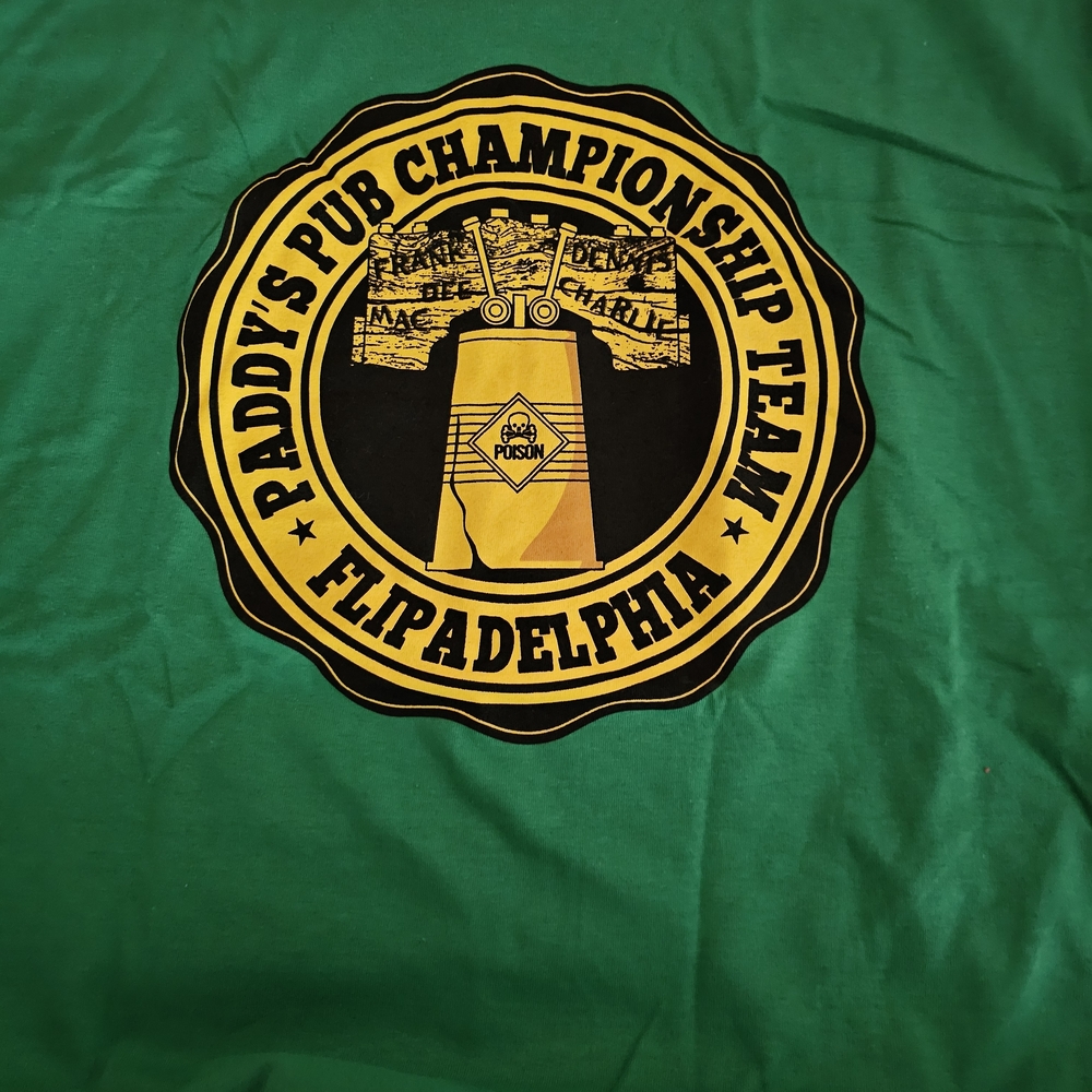 Loot Crate Green "It's Always Sunny in Philadelphia"  TShirt New Xl